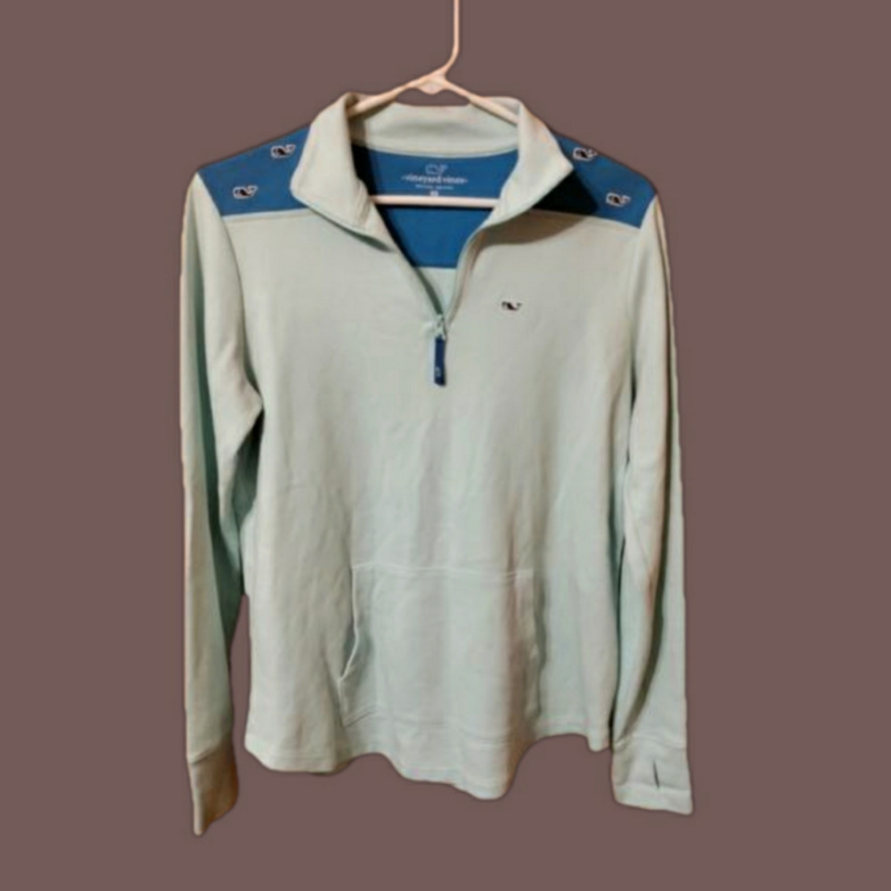 Vineyard vines
